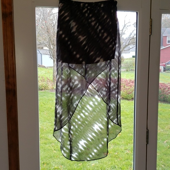 Skirt - Picture 2 of 4